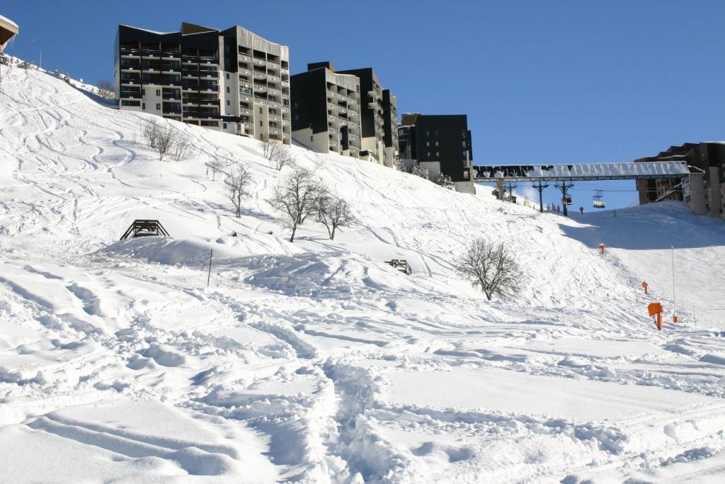 Azureva Les Menuires Saint-Martin-de-Belleville Exterior foto
